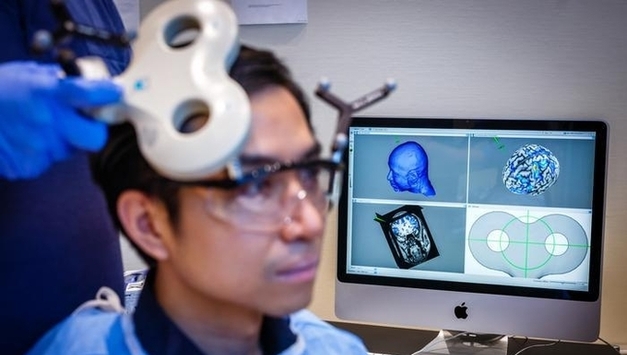 "뇌 전두엽·두정엽 자극하면 이타적 행동 촉진할 수 있다"