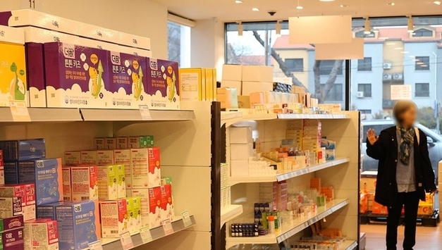 약사회 "농협 창고형 약국, 공적 지위 악용"