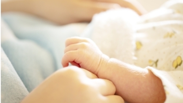 "입양 대기 길면 발달 느려…생후 12개월 내 빠르게 가정보내야"