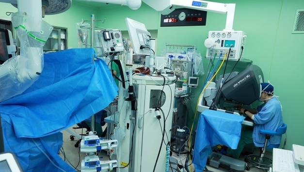 세브란스병원, 로봇수술 사례 5만건 달성…"세계 최초"